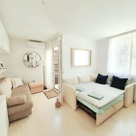 Fay Apartman * Siofok